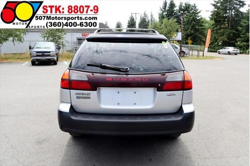 2004 Subaru Outback Base