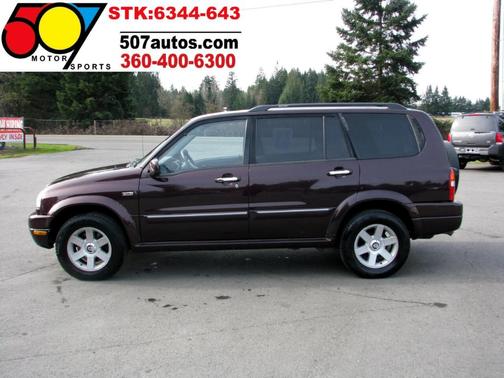 Photo 3 of 37 of 2001 Suzuki XL7 Plus