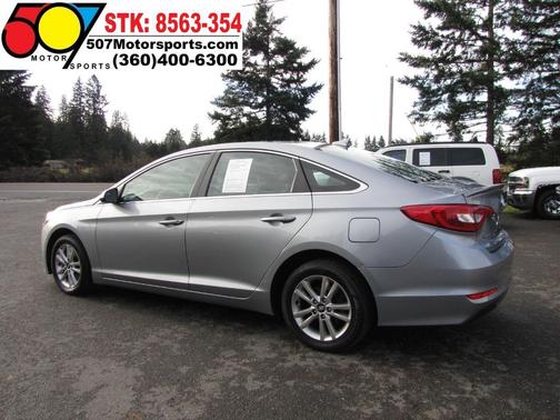 2017 Hyundai SONATA SE