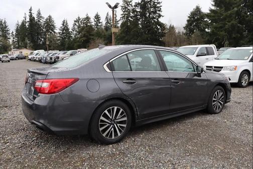 Magnetite Gray Metallic 2018 Subaru Legacy Premium