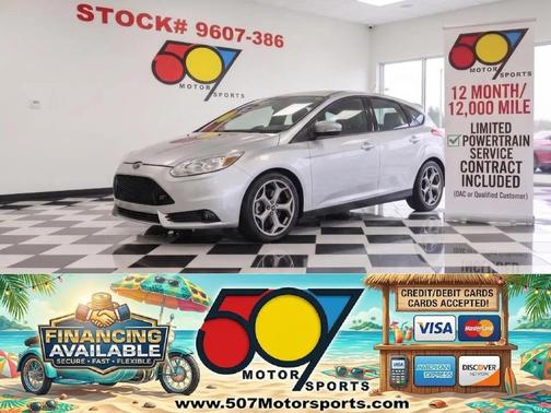 Ingot Silver Metallic 2014 Ford Focus SE