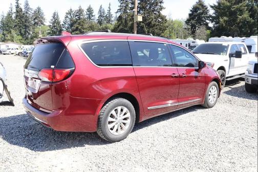 Velvet Red Pearlcoat 2017 Chrysler Pacifica Touring-L
