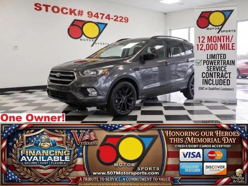 Agate Black Metallic 2019 Ford Escape SE