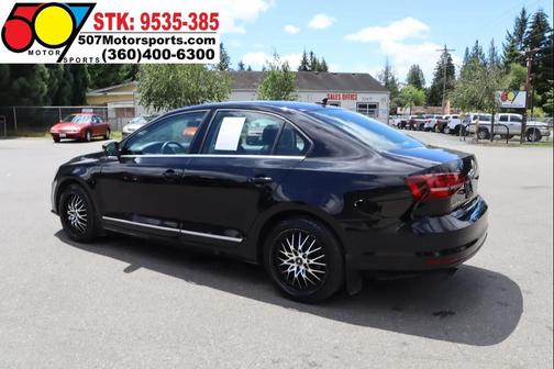 Black 2017 Volkswagen Jetta 1.8T SEL