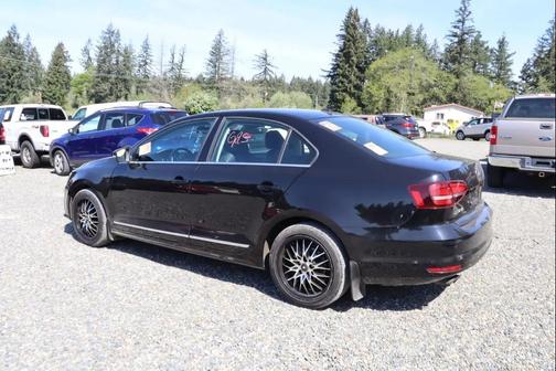 Black 2017 Volkswagen Jetta 1.8T SEL