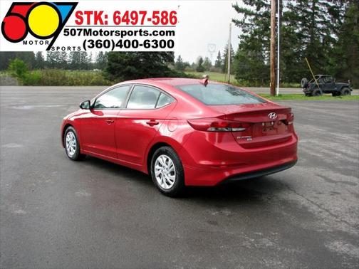 2017 Hyundai ELANTRA SE