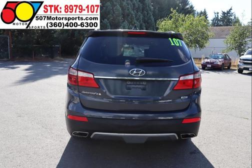 2016 Hyundai SANTA FE SE