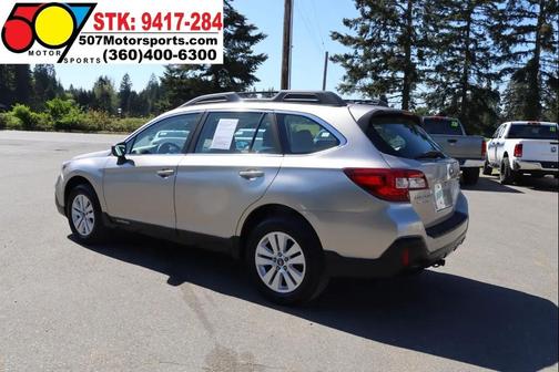 Gold 2019 Subaru Outback 2.5i