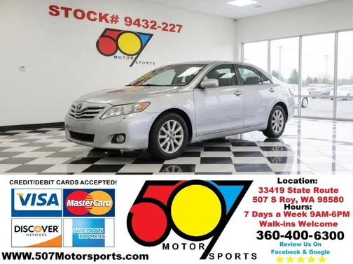 Classic Silver Metallic 2010 Toyota Camry SE