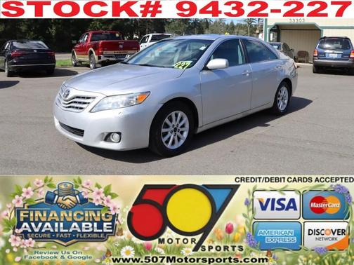 Classic Silver Metallic 2010 Toyota Camry SE