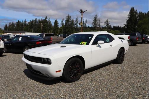 Bright White Clearcoat 2012 Dodge Challenger SXT