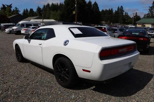 Bright White Clearcoat 2012 Dodge Challenger SXT