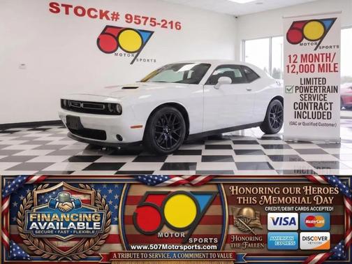 Bright White Clearcoat 2012 Dodge Challenger SXT