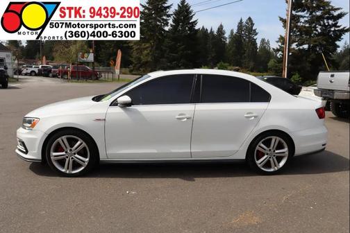 Pure White 2016 Volkswagen Jetta 2.0T GLI SE