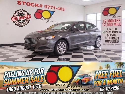 Gray 2014 Ford Fusion SE