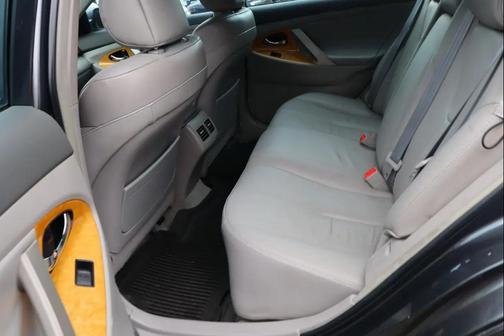 Magnetic Gray 2007 Toyota Camry XLE V6