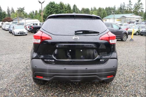 Super Black 2020 Nissan Kicks SV