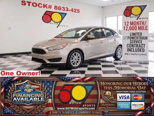 White Gold Metallic 2018 Ford Focus SE
