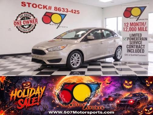 White Gold Metallic 2018 Ford Focus SE