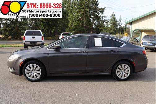 2016 Chrysler 200 LX