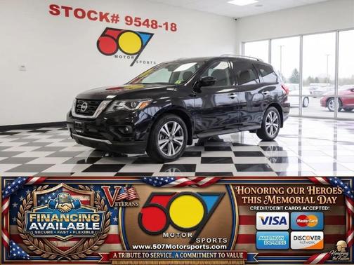 Magnetic Black 2018 Nissan Pathfinder SL