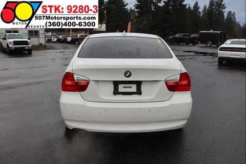 2006 BMW 325 325i Sedan