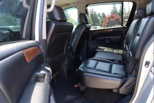 Silver Lightning 2009 Nissan Armada LE