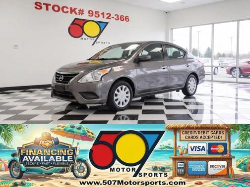 Gun Metallic 2016 Nissan Versa 1.6 S