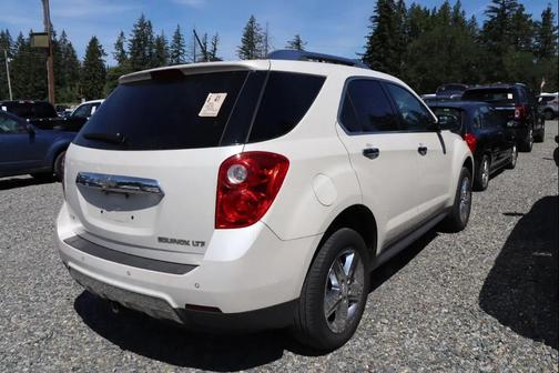 White 2015 Chevrolet Equinox LTZ