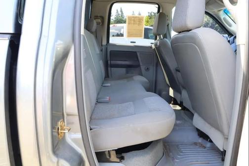 Gray 2006 Dodge Ram 1500 SLT Quad Cab