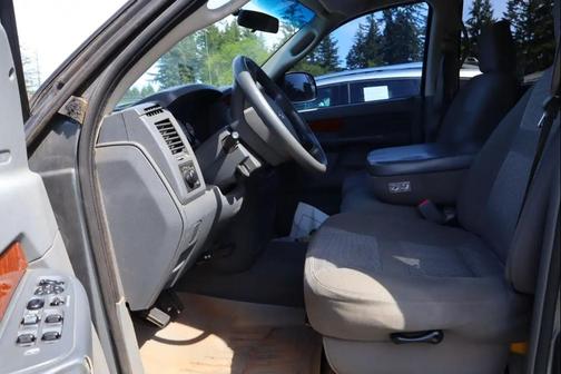 Gray 2006 Dodge Ram 1500 SLT Quad Cab