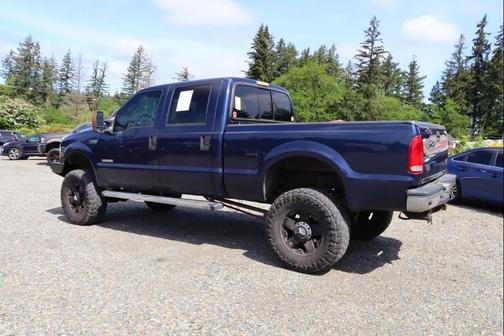 True Blue Clearcoat Metallic 2004 Ford F-250 XLT Crew Cab