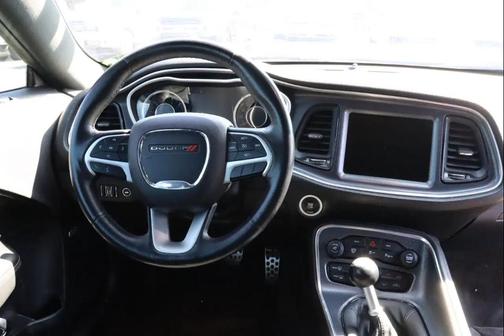 Pitch Black Clearcoat 2015 Dodge Challenger R/T Scat Pack