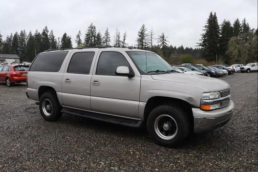 2004 Chevrolet Suburban 1500 LT