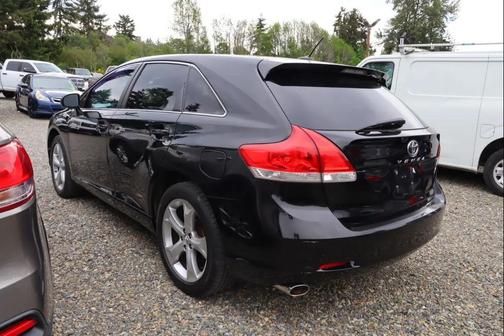 Black 2009 Toyota Venza Base