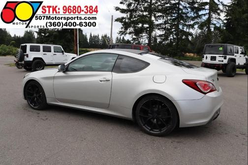 Silver 2013 Hyundai Genesis Coupe 2.0T Premium