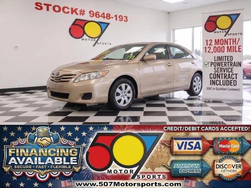 Gold 2011 Toyota Camry SE