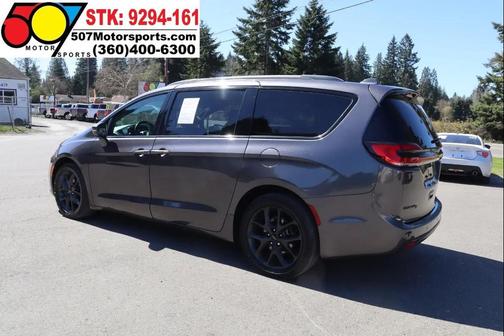 2021 Chrysler Pacifica Touring