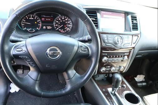 Super Black 2014 Nissan Pathfinder Platinum