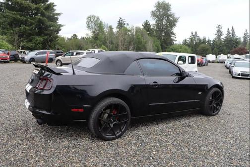 Black 2013 Ford Mustang V6