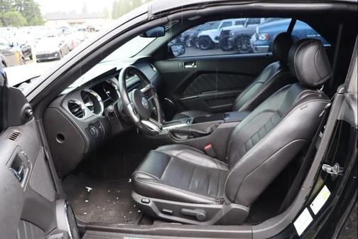 Black 2013 Ford Mustang V6