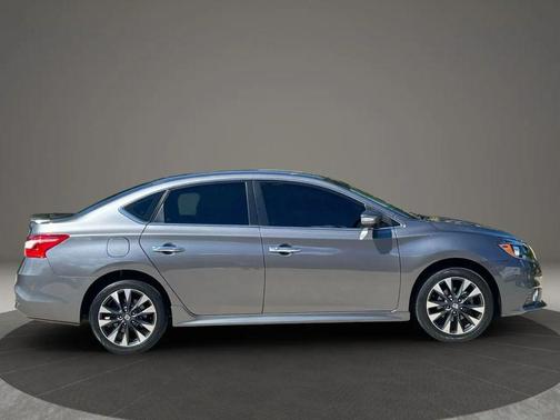 2019 Nissan Sentra SR