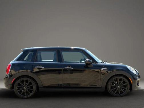 2016 MINI Hardtop Cooper