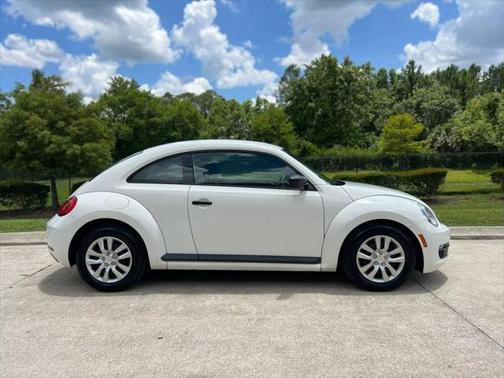 2012 Volkswagen Beetle Base