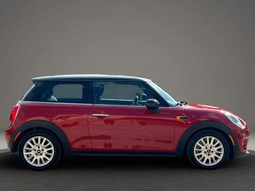 2016 MINI Hardtop Cooper