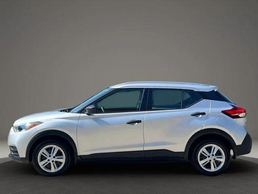 2019 Nissan Kicks S