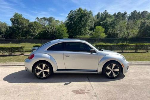 2012 Volkswagen Beetle Base