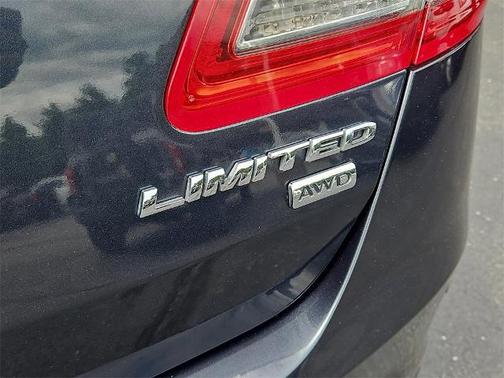 2017 Ford Taurus LIMITED