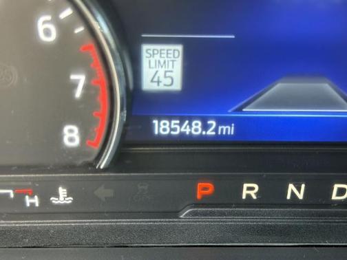 AGATE BLACK METALLIC 2022 Ford Explorer XLT