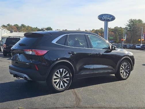 2020 Ford Escape TITANIUM